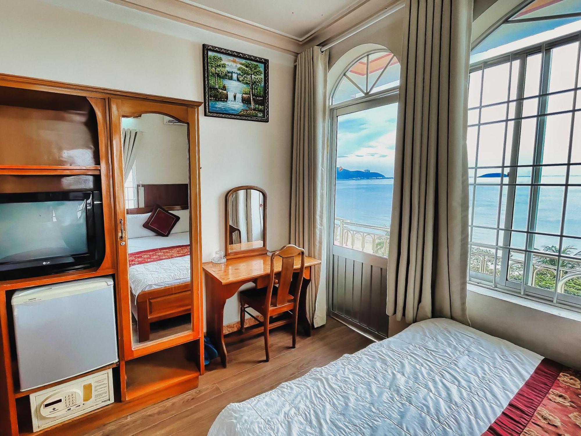 Quang Vinh 2 Hotel ニャチャン エクステリア 写真