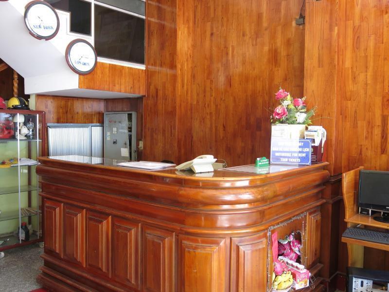 Quang Vinh 2 Hotel ニャチャン エクステリア 写真
